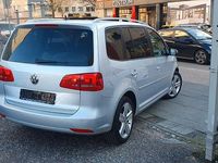 Gebraucht VW Touran Cup 105 PS (77 kW) 2014 Silber Van / Kleinbus