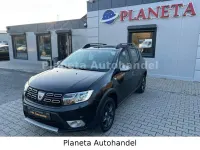 Gebraucht Dacia Sandero Celebration 90 PS (66 kW) 2018 Schwarz SUV