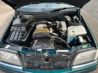 Gebraucht Mercedes C180 122 PS (89 kW) 1996 Grün Limousine