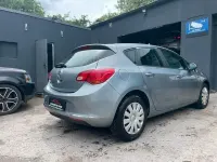 Gebraucht Opel Astra Active 140 PS (102 kW) 2013 Grau Limousine