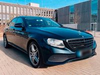 Usado Mercedes E220 AMG 194 HP (142 kW) 2016 Verde Sedan