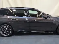 Gebraucht BMW 520 M Sport 197 PS (144 kW) 2024 Grau Kombi