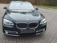 Gebraucht BMW 750 Exclusive 381 PS (280 kW) 2015 Beige Limousine