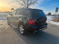 Gebraucht Mercedes ML320 AMG 224 PS (164 kW) 2007 Schwarz SUV