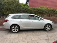 Gebraucht Opel Astra 2012 Silber Kombi