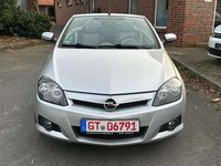 Gebraucht Opel Tigra 90 PS (66 kW) 2005 Starsilber iii metallic Cabrio