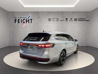 Neu VW Passat R-line 177 PS (130 kW) 2025 Oyster silver metallic Kombi