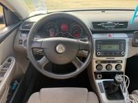 Second-hand VW Passat 105 CP (77 kW) 2007 Maro Break