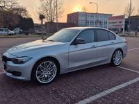 Gebraucht BMW 320 184 PS (135 kW) 2012 Silber Limousine