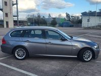 Gebraucht BMW 318 184 PS (135 kW) 2012 Silber Kombi