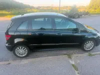 Gebraucht Mercedes B200 140 PS (102 kW) 2009 Schwarz Van / Kleinbus