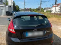 Gebraucht Ford Fiesta 90 PS (66 kW) 2010 Schwarz Limousine