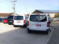 Neu Peugeot Traveller 179 PS (131 kW) 2025 Weiß Van / Kleinbus