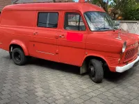 Używany Ford Transit 65 KM (47 kW) 1974 Czerwony Minivan