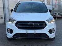 Gebraucht Ford Kuga ST-Line 242 PS (177 kW) 2018 Weiß SUV