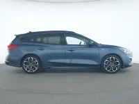 Gebraucht Ford Focus ST-Line X 150 PS (110 kW) 2022 Chroma blau Kombi