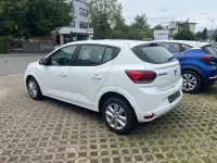 Gebraucht Dacia Sandero Comfort 67 PS (49 kW) 2021 Gletscherweiss Kleinwagen