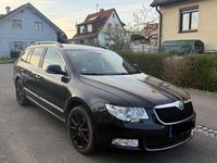 Usado Skoda Superb Exclusive 143 HP (105 kW) 2013 Preto Carrinha