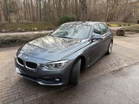 Gebraucht BMW 330e Sport Line 254 PS (186 kW) 2016 Grau Limousine