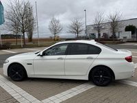 Gebraucht BMW 520 211 PS (155 kW) 2017 Weiß Limousine