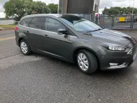 Gebraucht Ford Focus Cool & Connect 125 PS (91 kW) 2018 Grau Kombi
