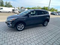 Gebraucht Ford Kuga Titanium 150 PS (110 kW) 2017 Grau SUV