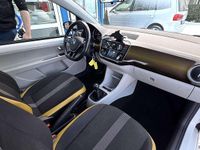 Gebraucht VW up! high up! 60 PS (44 kW) 2017 Weiß Kleinwagen