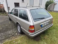 Gebraucht Mercedes 300 220 PS (161 kW) 1990 Gold Limousine