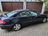 Second-hand Mercedes CLK320 2005 Albastru Coupe