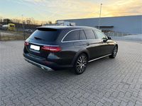 Gebraucht Mercedes E400 330 PS (242 kW) 2021 Grau Kombi