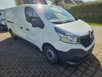 Gebraucht Renault Trafic 120 PS (88 kW) 2015 Weiß Van / Kleinbus