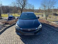 Gebraucht Opel Astra Dynamic 136 PS (100 kW) 2016 Grün metalic Kombi
