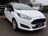 Gebraucht Ford Fiesta Ambiente 60 PS (44 kW) 2016 Weiß Kleinwagen