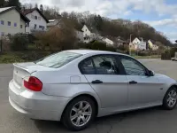 Gebraucht BMW 318 129 PS (94 kW) 2005 Silber Limousine