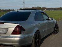 Gebraucht Mercedes E270 Elegance 177 PS (130 kW) 2002 Silber Limousine