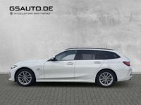 Gebraucht BMW 330e Shadowline 292 PS (214 kW) 2022 Alpinweiss iii (weiss) Kombi