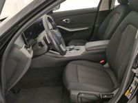 Gebraucht BMW 320e 204 PS (150 kW) 2023 Schwarz uni Limousine