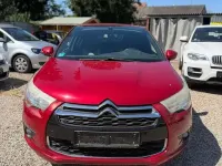 Gebraucht Citroën DS4 So Chic 120 PS (88 kW) 2011 Farbe rot babylone Kleinwagen