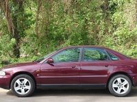 Gebraucht Audi A4 125 PS (91 kW) 1997 Rot Limousine