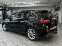 Gebraucht Mercedes B180 Progressive 116 PS (85 kW) 2019 Kosmosschwarz  metalliclack Kleinwagen