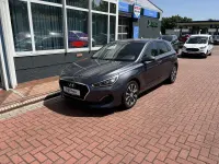 Gebraucht Hyundai i30 Premium 140 PS (102 kW) 2019 Grau Limousine