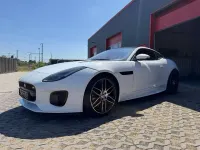Gebraucht Jaguar F-Type Chequered Flag 300 PS (220 kW) 2019 Fuji white Coupé