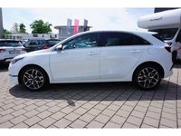 Neu Kia Ceed 101 PS (74 kW) 2025 Weiss Kleinwagen