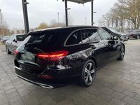 Gebraucht Mercedes C200 Avantgarde 163 PS (119 kW) 2025 Schwarz Kombi