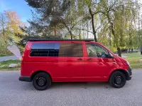 Gebraucht VW Caravelle 105 PS (77 kW) 2016 Rot Van