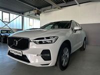 Gebraucht Volvo XC60 Core 197 PS (144 kW) 2023 Weiß SUV