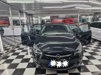 Usata Opel Astra 140 CV (102 kW) 2015 Nero Berlina