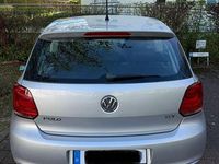 Gebraucht VW Polo 75 PS (55 kW) 2013 Silber Kleinwagen