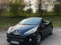 Gebraucht Peugeot 207 CC 2010 Schwarz Cabrio