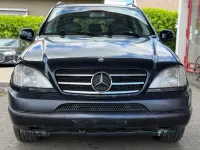 Gebraucht Mercedes ML320 218 PS (160 kW) 2001 Schwarz SUV